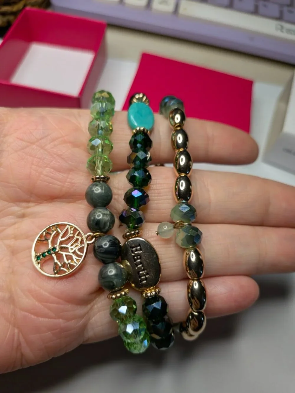 Avon Studio 1886 “Celestial Essence” Charm Bracelet Set – Green